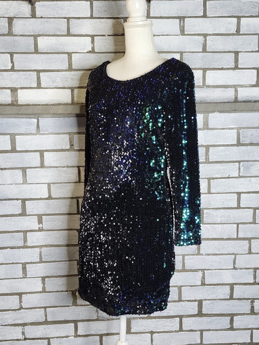 NWT La Diosa Fashion Women’s Long Sleeve Sequence Bodycon Dress L Multicolor